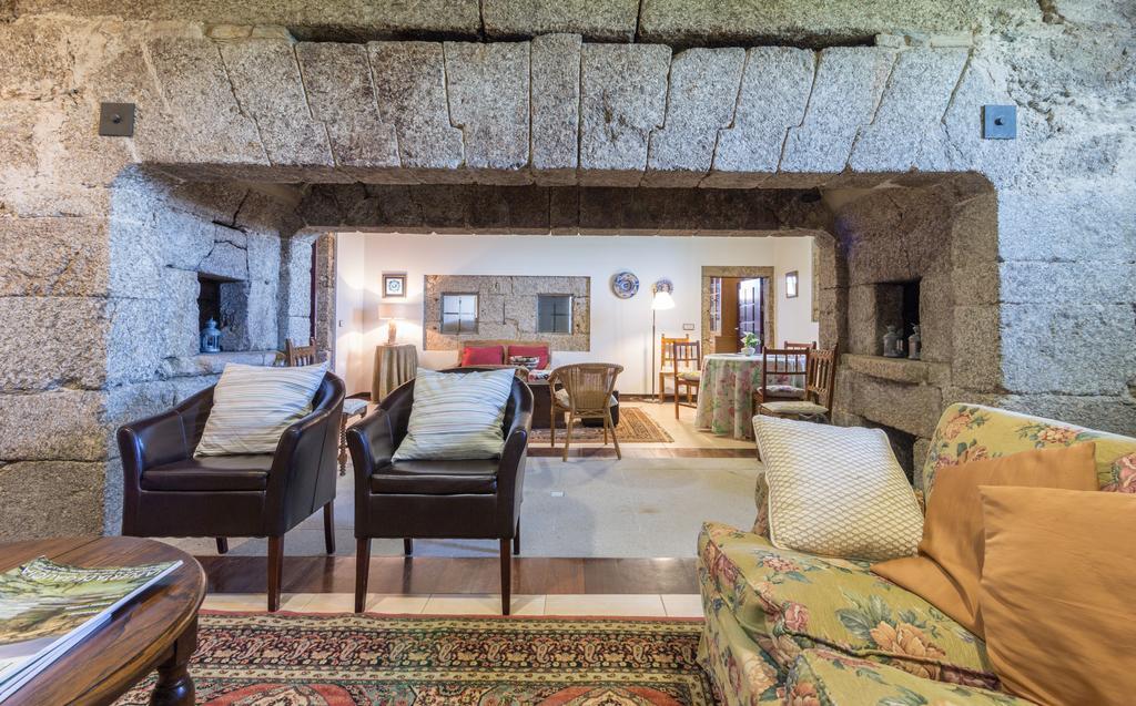Pazo De Sedor Guest House Arzua Luaran gambar